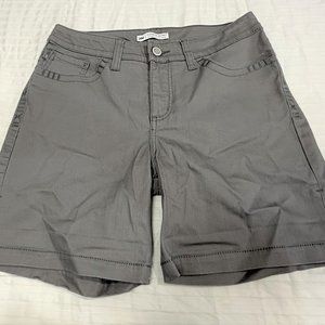 🌼  LEE SLENDER SECRET WOMENS JEANS SHORTS SIZE 10 🌼
